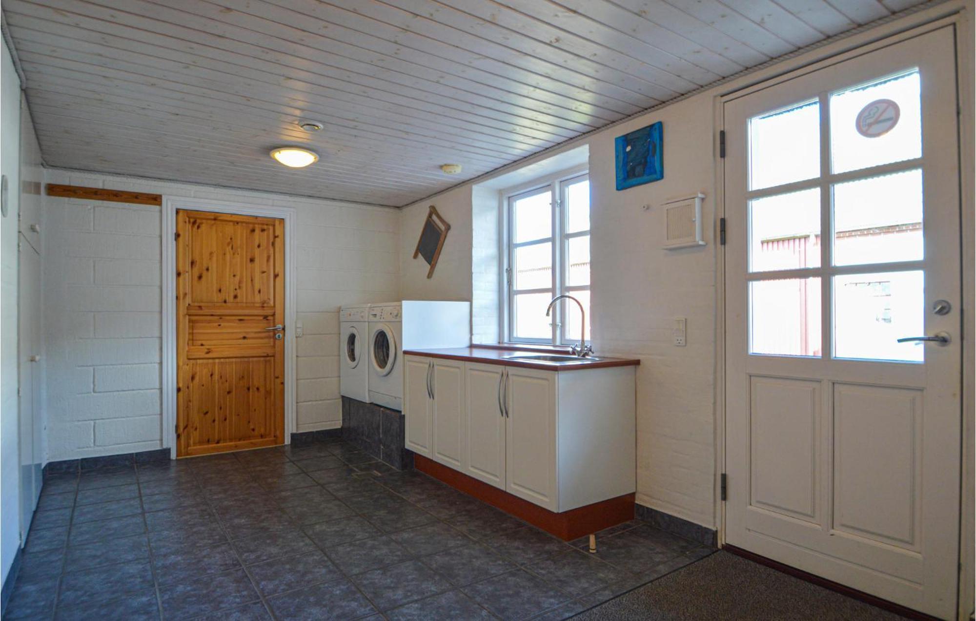 Awesome Home In Bredebro With Kitchen Ballum Kültér fotó