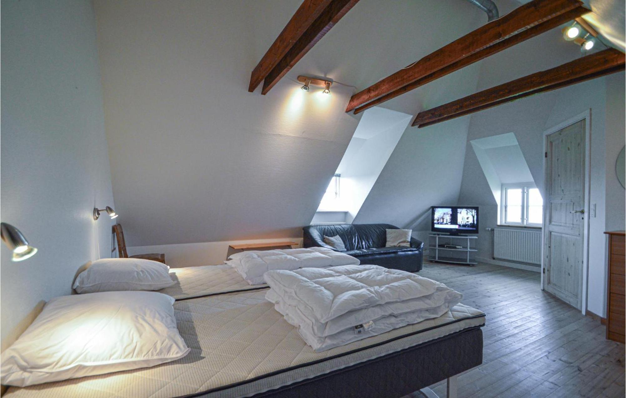 Awesome Home In Bredebro With Kitchen Ballum Kültér fotó