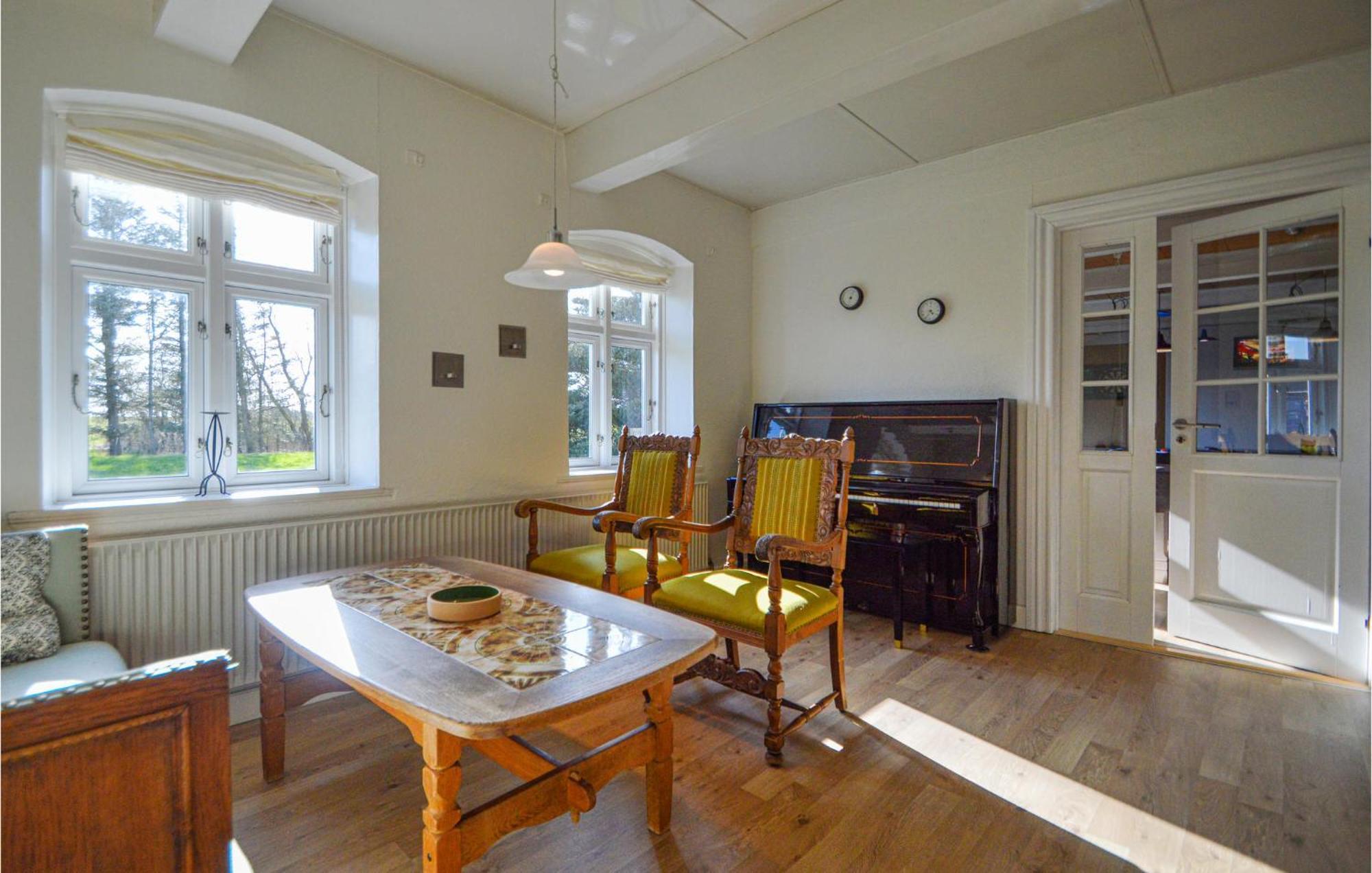 Awesome Home In Bredebro With Kitchen Ballum Kültér fotó